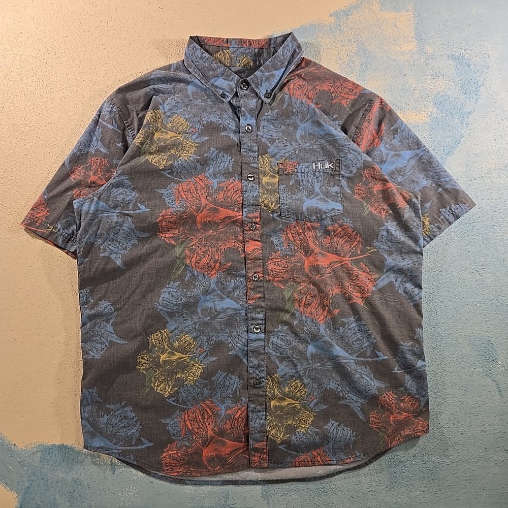 HUK‎ Mens M Short Sleeve Performance Fishing Button Down Floral Hibiscus Shirt